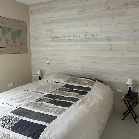 Le Patio Celeste - La Chaume - Sleeps 6 *